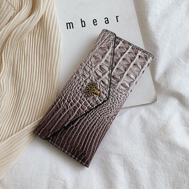 Ladies pattern clutch