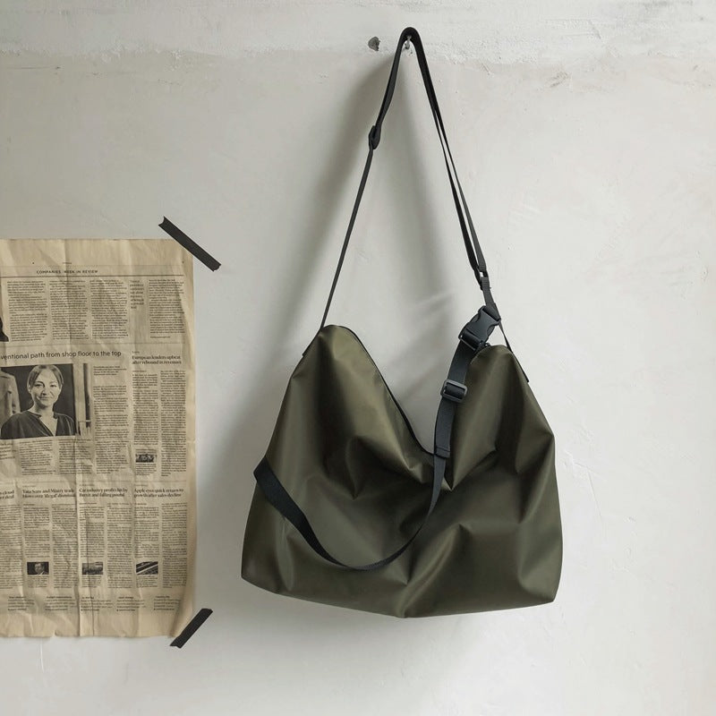 Simple And Versatile Light Travel Bag For Men And Women