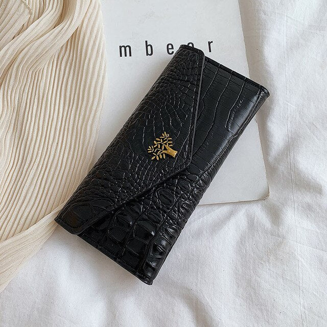 Ladies pattern clutch
