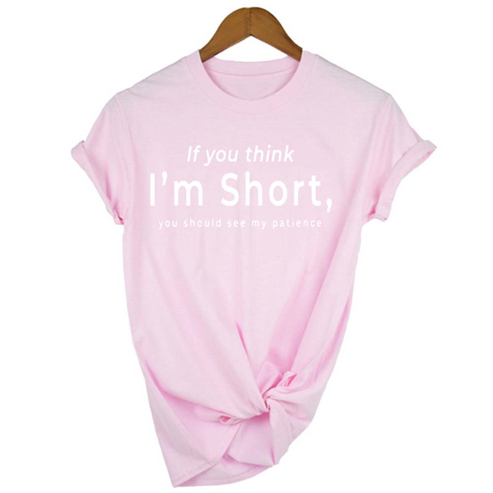Women's Short Sleeved Top Looks Beautiful On The Street