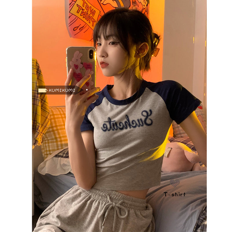 High waisted and navel exposed short bm top