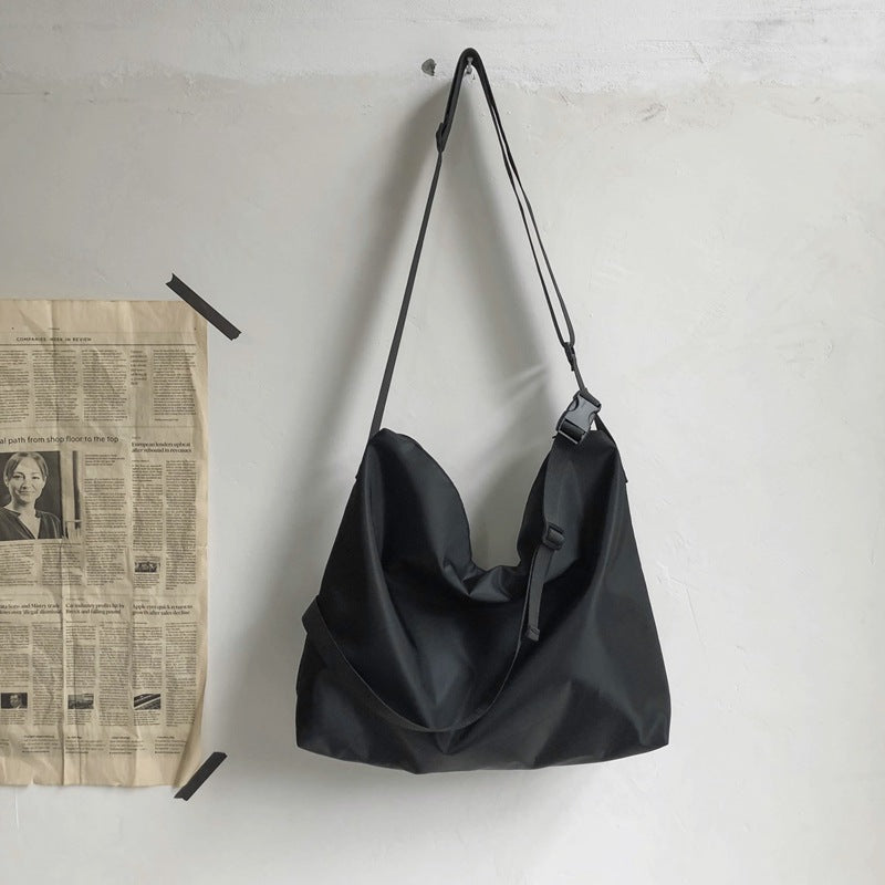 Simple And Versatile Light Travel Bag For Men And Women