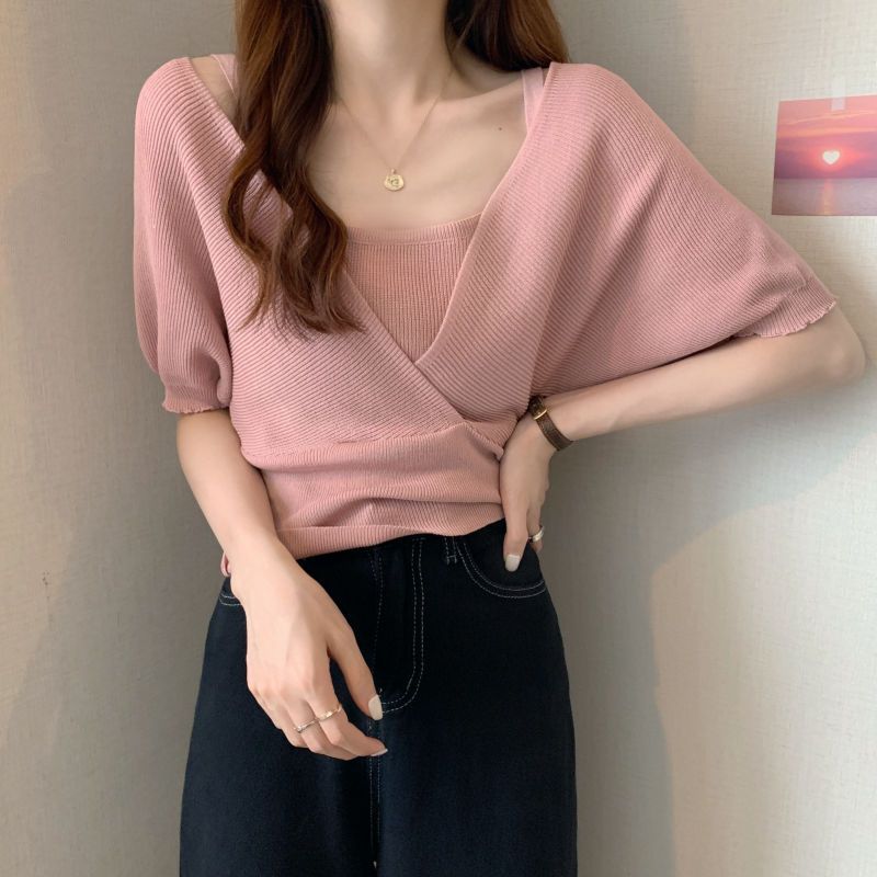 Design Fake Two-piece Waistband Short Sleeved Knit Shirt For Women