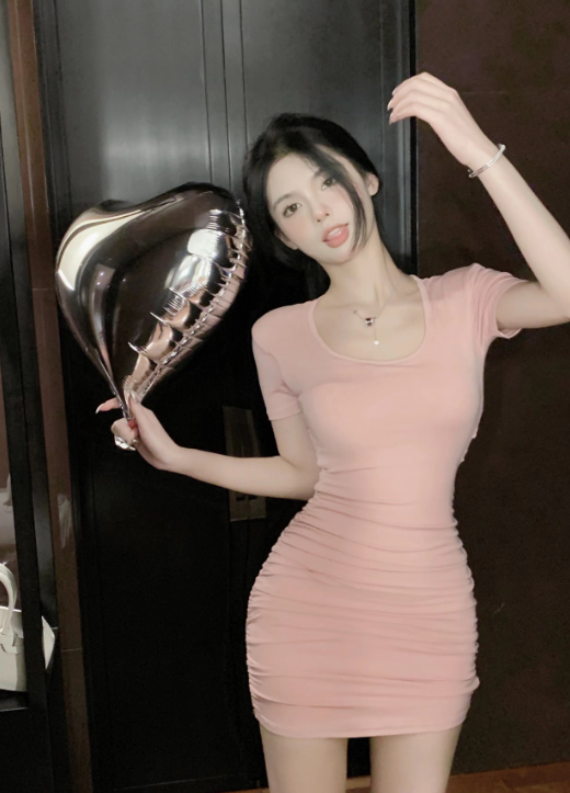 X404 เดรสสั้นเปิดหลังยืดหยุ่นบางสำหรับผู้หญิง