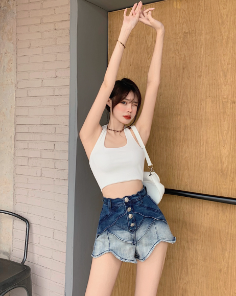 X473 ออกแบบกางเกงขาสั้นผ้ายีนส์ขากว้างผู้หญิงฤดูร้อนใหม่ปุ่มลงกางเกงลำลอง