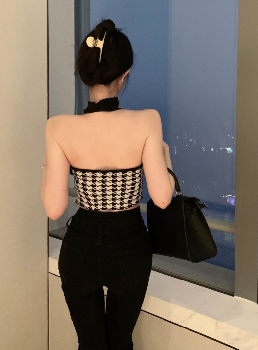 X253 เสื้อชั้นในสตรีทรงครอปท่อนล่าง