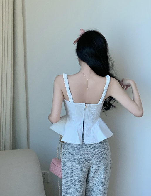 X331 white moonlight babes เสื้อสายเดี่ยวอัดพลีทสีขาว + กางเกงขาตรงเอวสูงปานกลาง