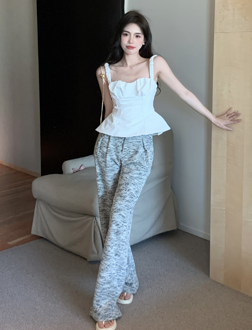 X331 white moonlight babes เสื้อสายเดี่ยวอัดพลีทสีขาว + กางเกงขาตรงเอวสูงปานกลาง