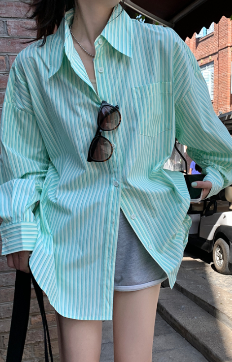 W945 green stripe temperament ins trendy high-end loose white long-sleeved shirt ~