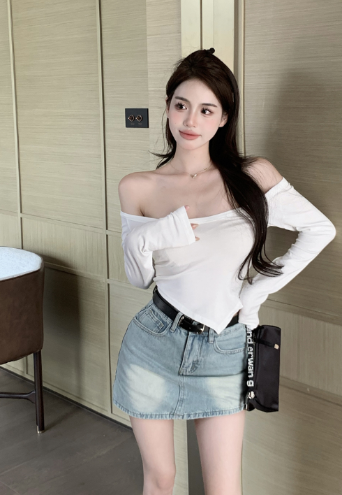 X435 เสื้อยืดแขนยาวทรงหลวมอเนกประสงค์ + กระโปรงยีนส์โค้งเอวสูง แถมเข็มขัด