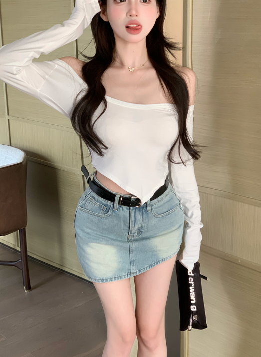 X435 เสื้อยืดแขนยาวทรงหลวมอเนกประสงค์ + กระโปรงยีนส์โค้งเอวสูง แถมเข็มขัด