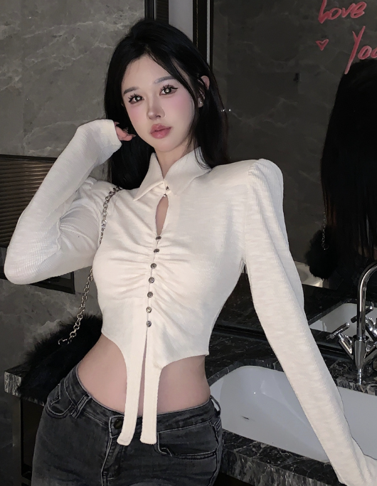 เสื้อสีหวาน X350 มีความรู้สึกของการออกแบบและเป็นเสื้อตัวในเฉพาะ