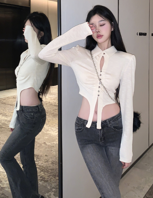 เสื้อสีหวาน X350 มีความรู้สึกของการออกแบบและเป็นเสื้อตัวในเฉพาะ