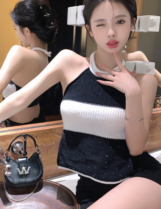 X351 Pure Desire เสื้อกั๊กถักคอแขวนฤดูร้อนสไตล์สั้นเปลือยหลังสวมใส่ด้านใน