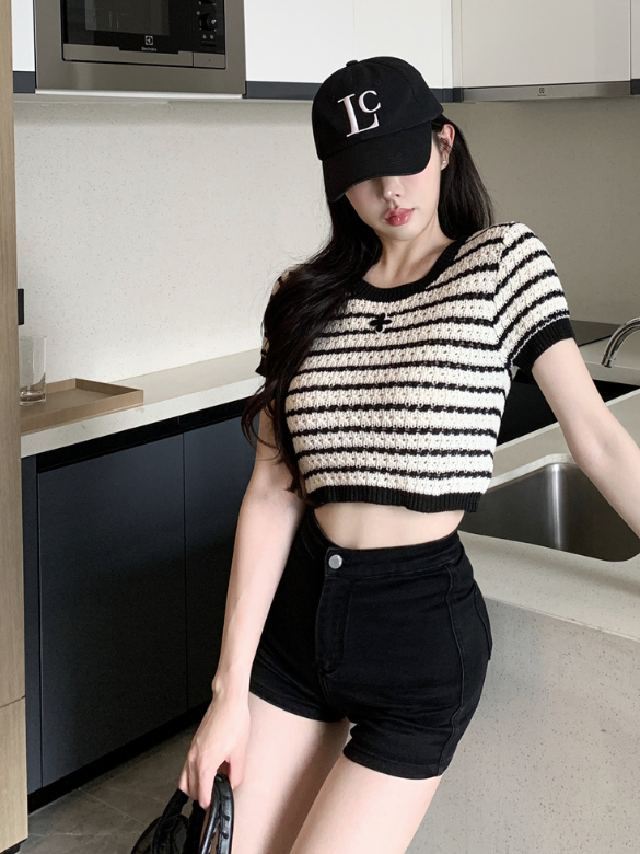 X583 เสื้อลายสไตส์น่ารักๆ