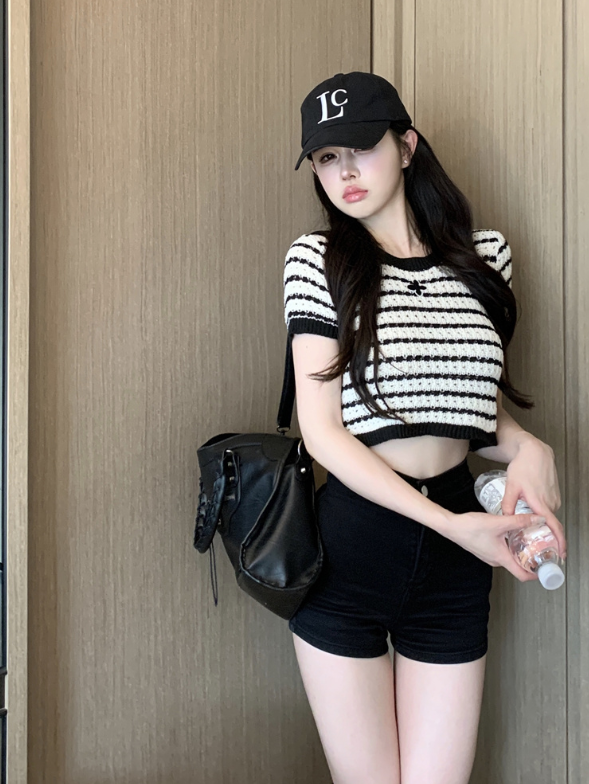 X583 เสื้อลายสไตส์น่ารักๆ