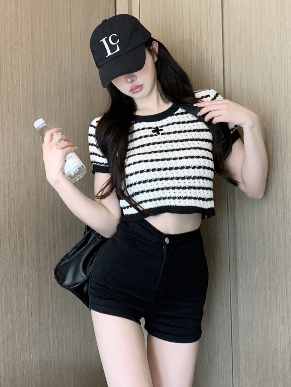 X583 เสื้อลายสไตส์น่ารักๆ