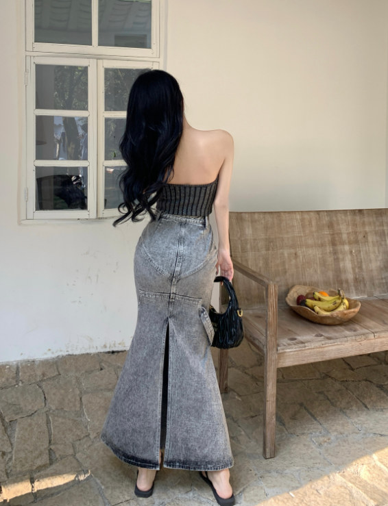 X586 เสื้อถักดีไซน์กลวงลาย Pure Desire + กระโปรงยีนส์ทรงหางปลาเกล็ดหิมะ