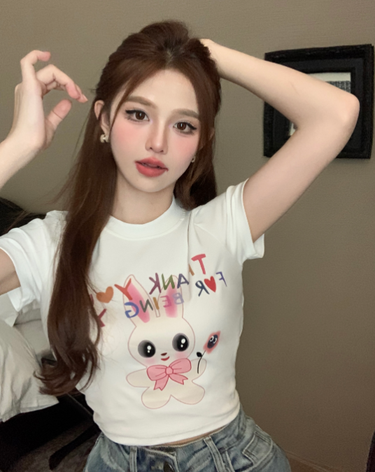 X501 ฤดูร้อนใหม่เสื้อยืดกราฟฟิตีกระต่ายน้อยสีขาว