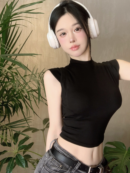 X599 เสื้อกล้ามตัวสั้นทรงเข้ารูปพอดีตัวพร้อมแผ่นรองหน้าอก