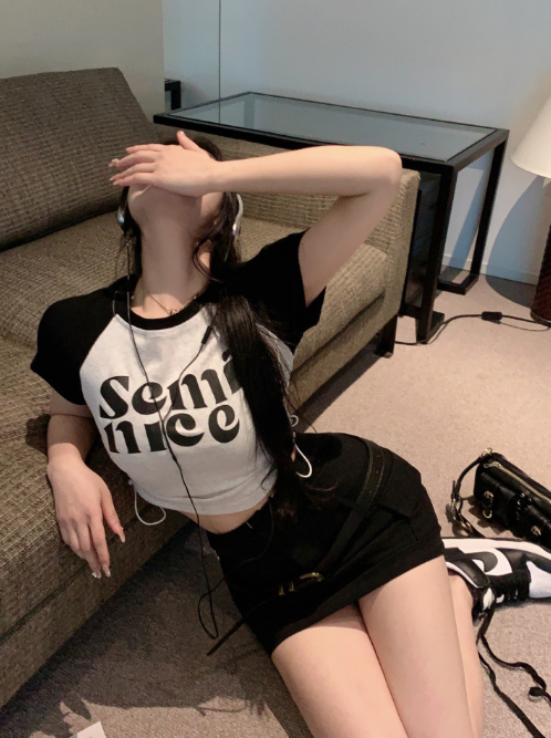 X546 เสื้อยืดคอกลมพิมพ์ลายภาษาอังกฤษแบบใหม่