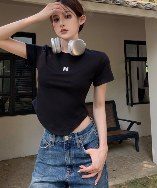 X550 เสื้อยืดคอกลมแขนสั้นสุดอินเทรนด์