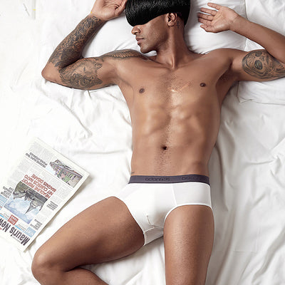 Men's Breathable Pure Color Seamless Modal Underwear Briefs