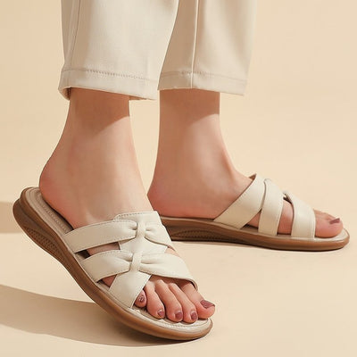 Summer Flat Plus Size Soft Bottom Non-slip Tendon Bottom Soft Leather Sandals