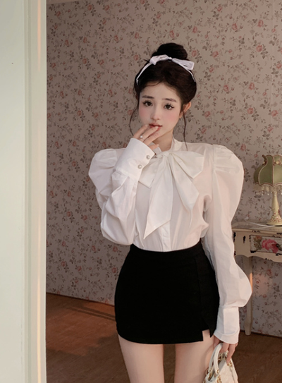 X493  White Tea French lace-up large bow puff sleeve shirt