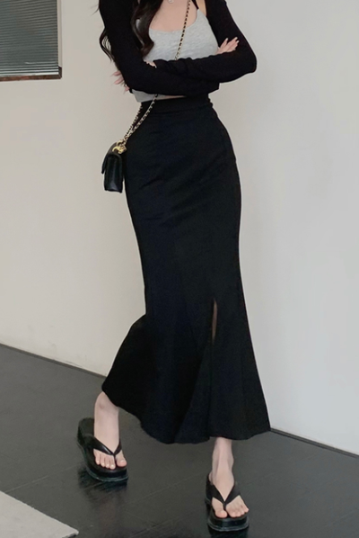 X528  black front slit high waist fishtail skirt